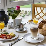 فندق Kammweg نيوشتات أم رينشتايغ