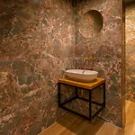 Kammweg فندق نيوشتات أم رينشتايغ