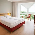 Kammweg نيوشتات أم رينشتايغ