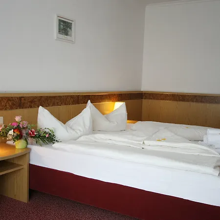 Kammweg 3*